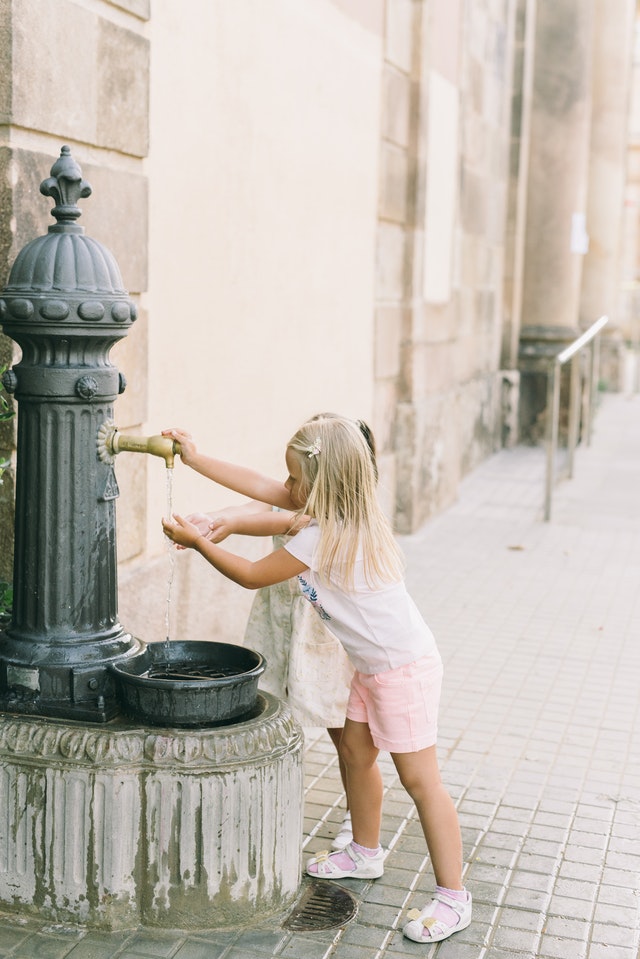 Drinking fountains